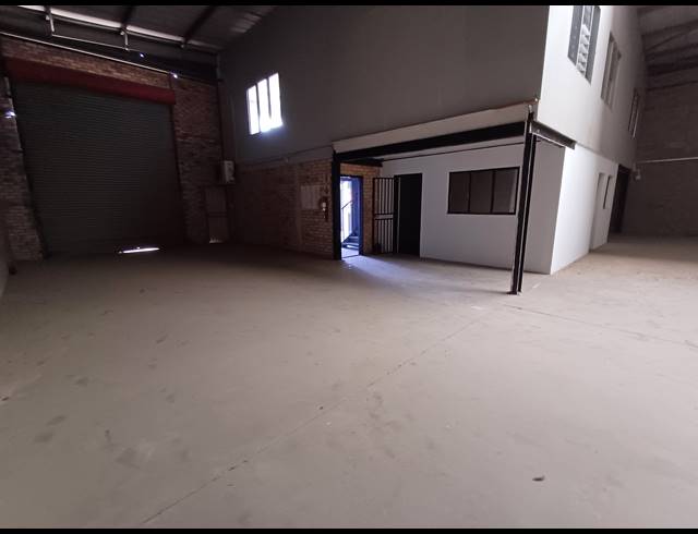 537M² MINI FACTORY TO LET IN KYA SANDS